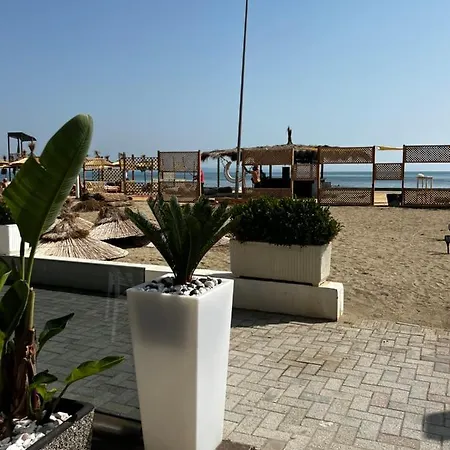 Zen Beachfront 103 1tb Internet Apartamento